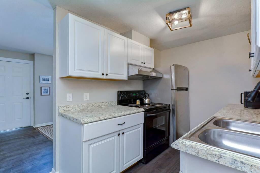 Driftwood Castle Urban Oasis With Firepit Near Convention Center And Amalie Arena, Room For 6 Tampa Bagian luar foto